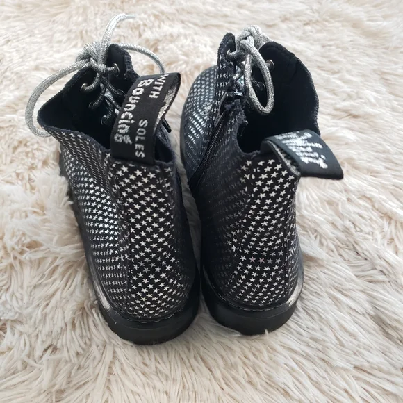 Dr. Martens new without Box size 5 Ladies 1460 Pascal Boot star boots - Picture 10 of 16